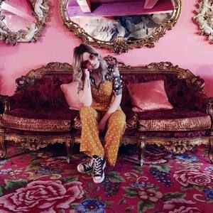 Meet your Posher, Annie